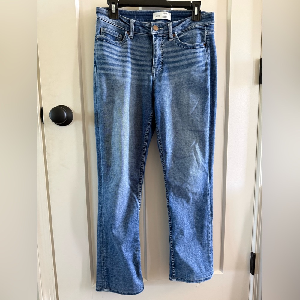 BKE Women's Medium Blue Straight Leg Gabby Jeans